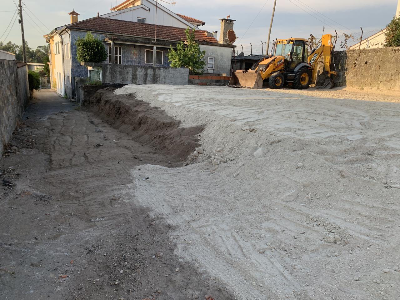 Obras na Escola Primária de Silveiros 